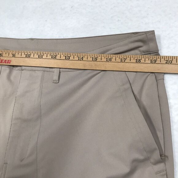 ALO YOGA Block Pants Men 38R (38x30) Beige Performance Stretch Casual - Picture 5 of 12